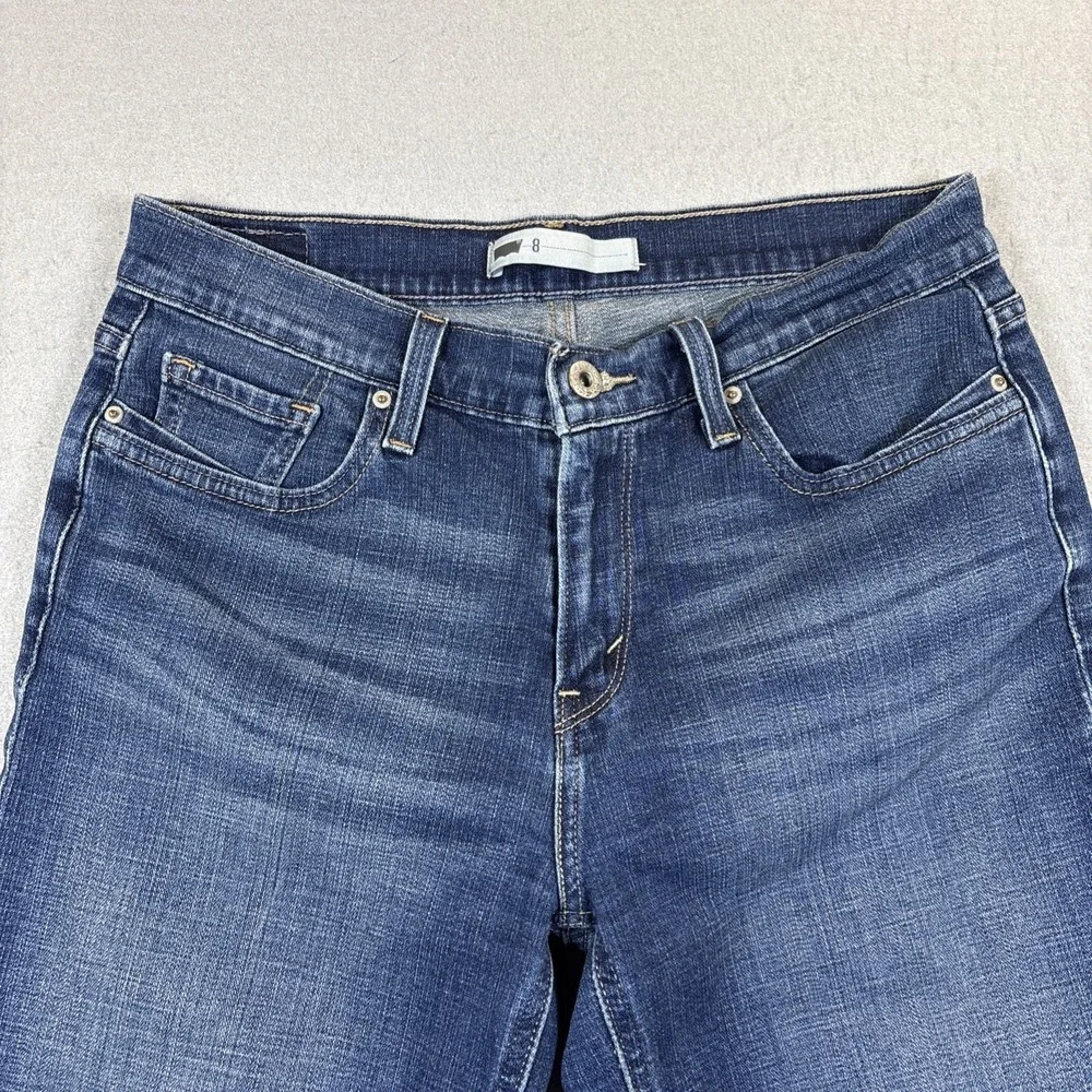 Levis‎ women's denim blue jeans capris sz. 8 cuffed hems stretch Cotton pockets
